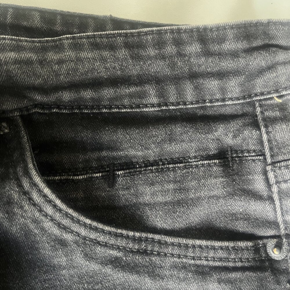 Kenneth Cole Men's Slim Fit Black Jeans 32x30